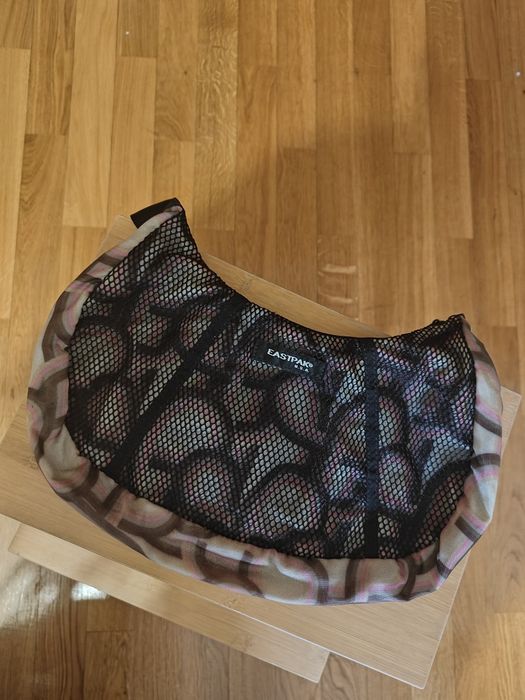 Eastpak Synthetic Mesh Shoulder Bag - Edição limitada