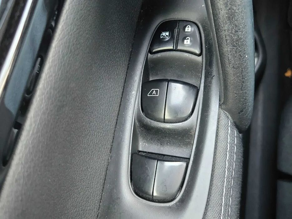 Nissan Qashqai      2014