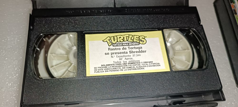 4 antigas cassetes VHS tartarugas ninja todas 10 euros