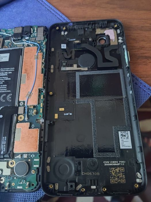 Google Pixel 4 a под ремонт.