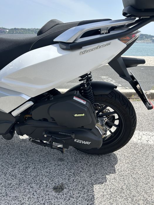 Keeway Vieste 125 - Mota de garagem com 4000 KM