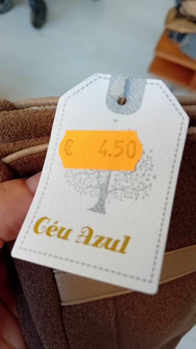 Luvas de senhora novas