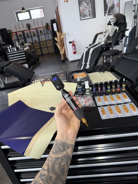 Kit Tatuagem Completo Pen SEM FIOS  c/ Pele Treino