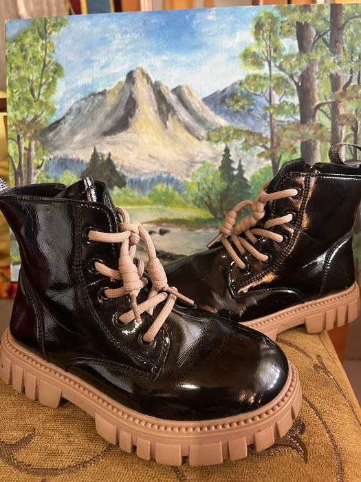 Продається взуття від 50 гр