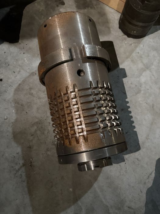 Форма для виготовлення скляної бутилки 700 мл