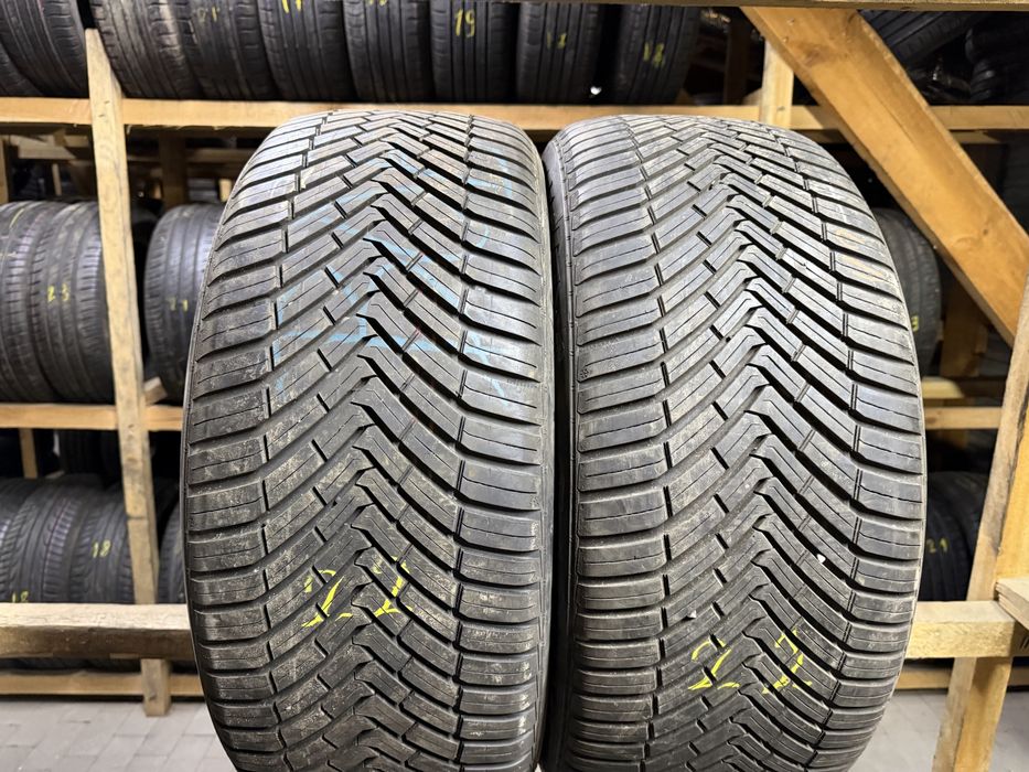 Шини всесезонні 245/45R19 Continental All season Contact 2шт 7мм 2022