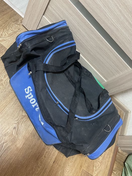 Продам велику дорожню сумку бу. 70/30/30 см.