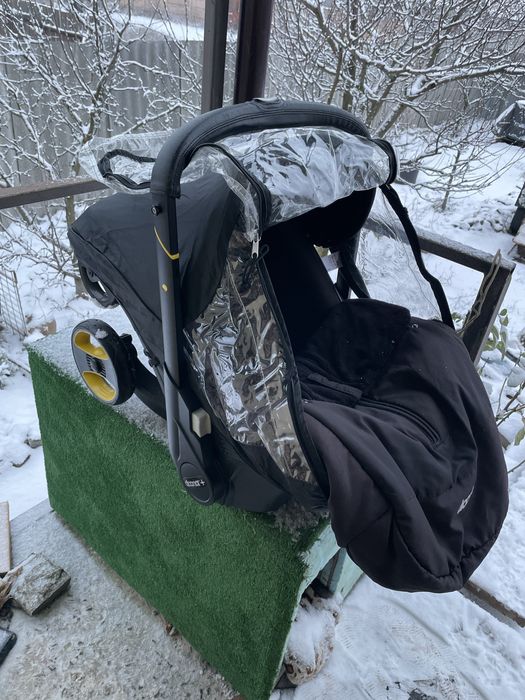 Doona автокрісло limited