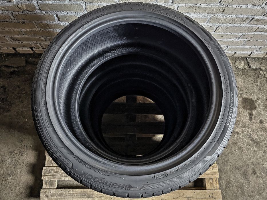 Шини 225/40r18 Hankook | 2023 | 7.5/6.5mm | Korea | Преміум | Ідеальні