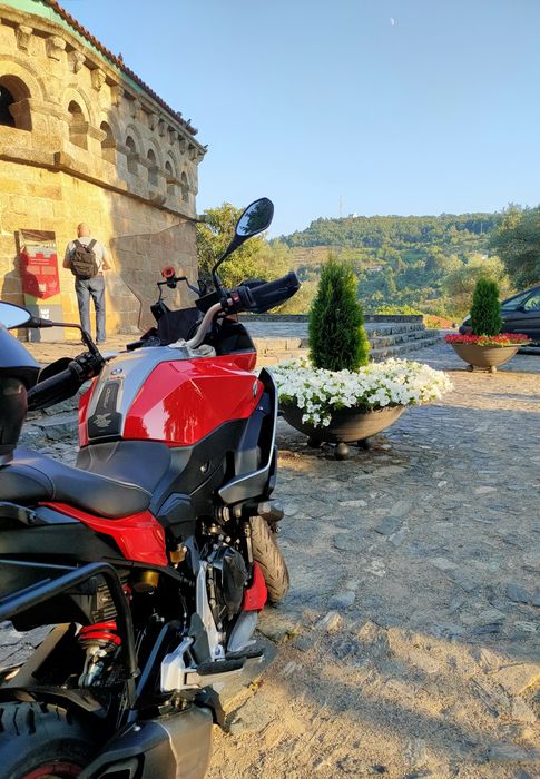 Mota BMW F900XR .