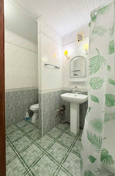 Продаж 3-кімнатної квартири на Озерній