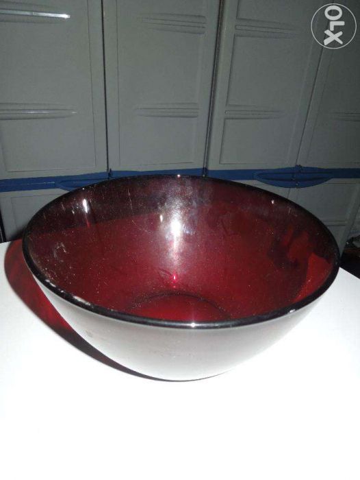 Decorative objects made of glass or crystal423648197996728324