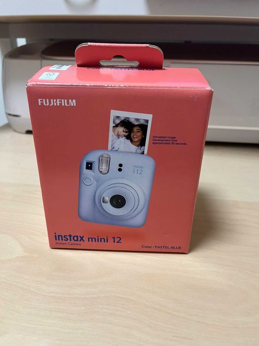 Câmara Instax Mini 12 Pastel Blue + Bolsa Oficial + Recarga Filme Instax Mini