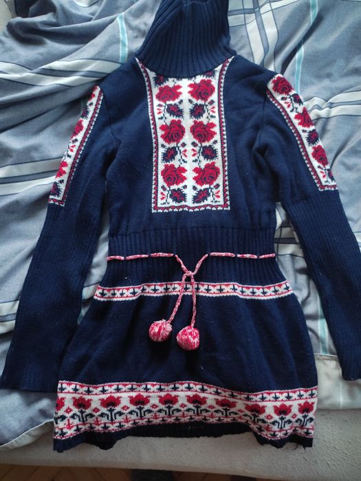 Тепле трикотажне вишите плаття