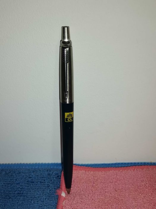 Caneta esferográfica Parker ( UK azul escuro) antiga :  (para colecionadores)