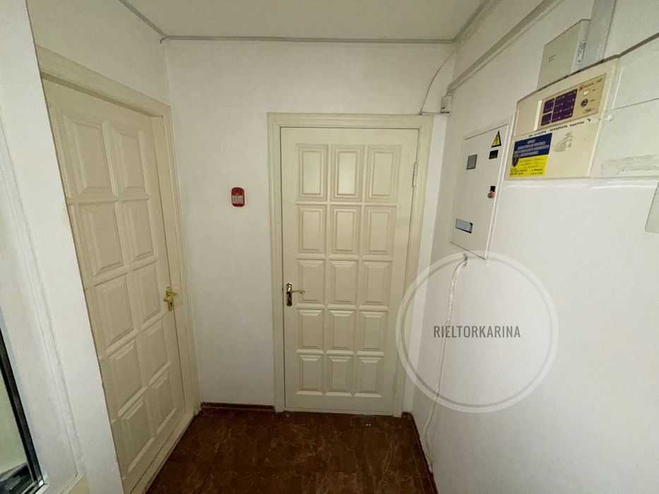 3я Слобідська/Колодязна 4к приміщення в оренду. Фасадний вхід