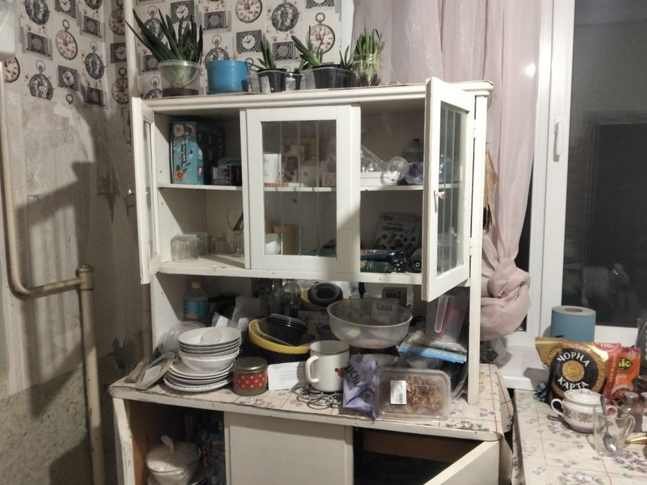 Раритет!!! Столовый креденс/буфет с резьбным стеклом. Оригинал