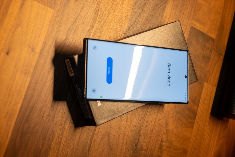 Samsung Galaxy S23 Ultra 12GB/512GB – Phantom Black - Impecável