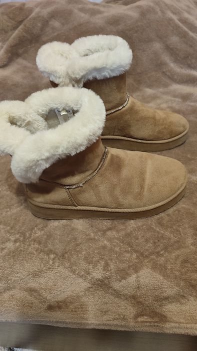 Buty zamszowe na platformie New yorker