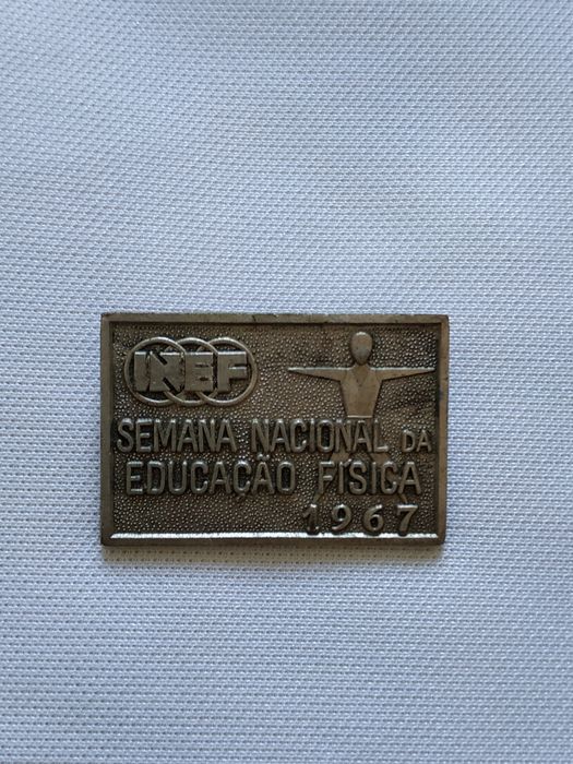 Emblema/Alfinete de lapela de 1967 Semana Nacional da Educação Física