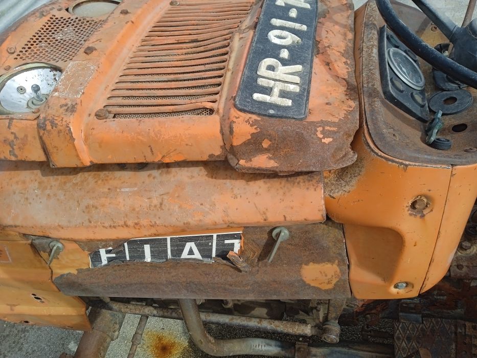 Vende-se trator Fiat 480