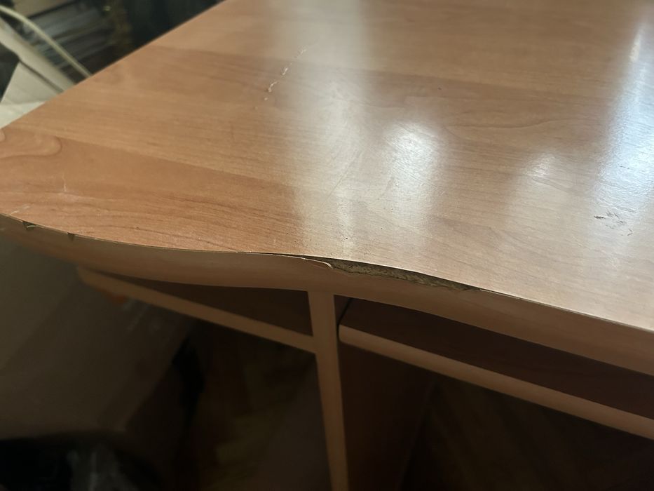 Стіл письмовий школяру/студенту