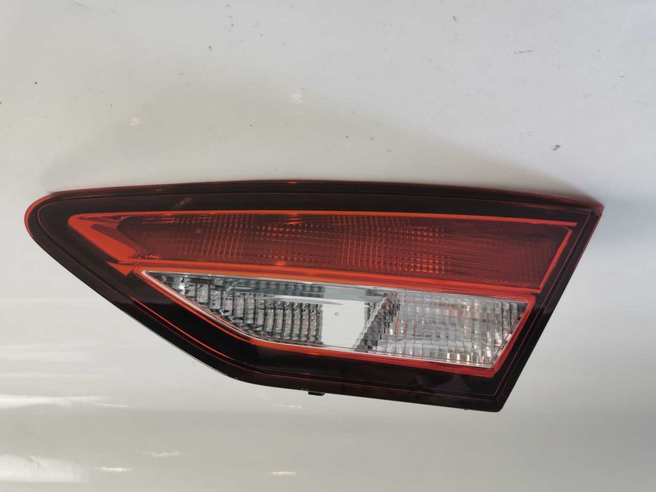 Lampa tylna zespolona Prawa Seat leon lll