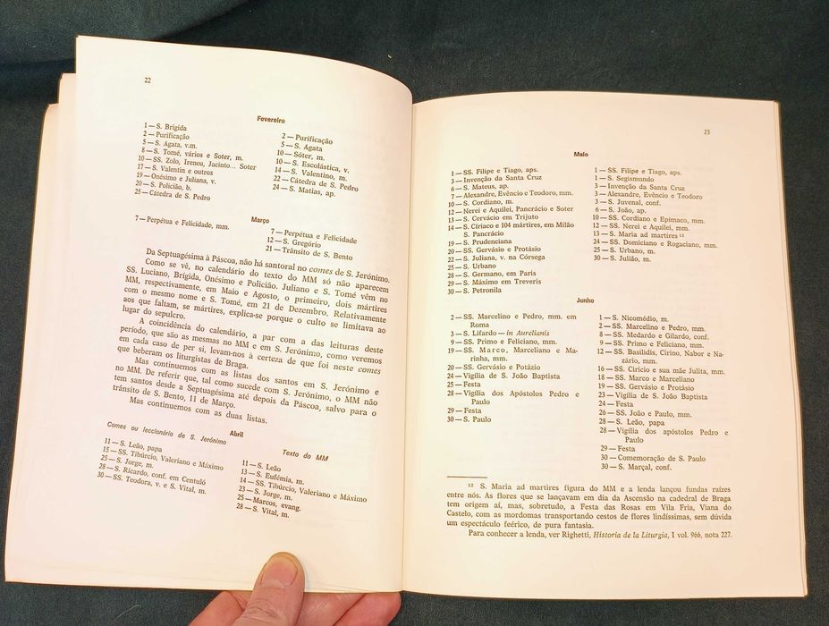 Livro Inéditos da História Litúrgica Medieval de Braga