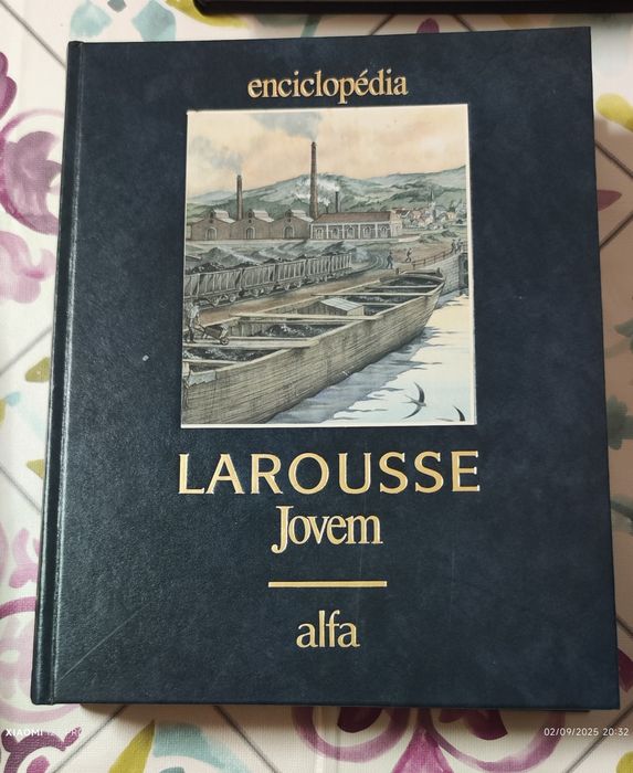 Enciclopédia Larousse