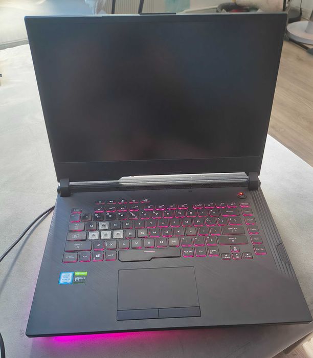 Laptop ASUS ROG Strix G15