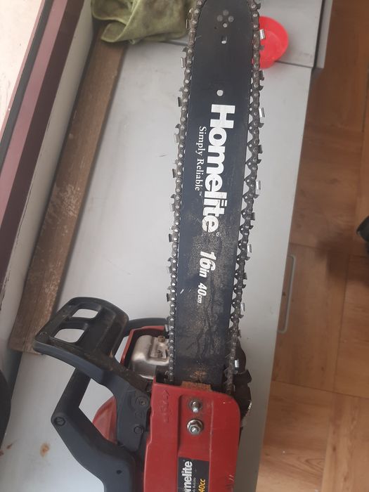 Motoserra com avaria
