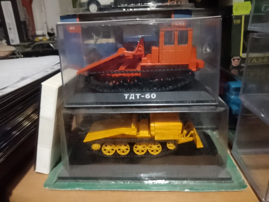 Продам игрушки машинки.