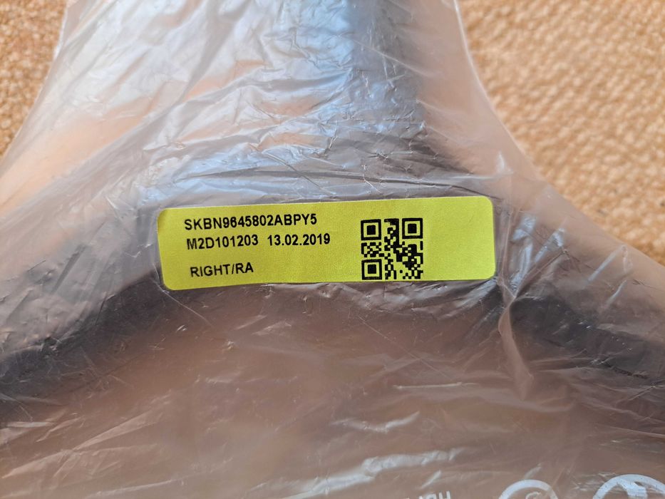 TV Samsung UE65NU7100 - nowe kompletne nóżki