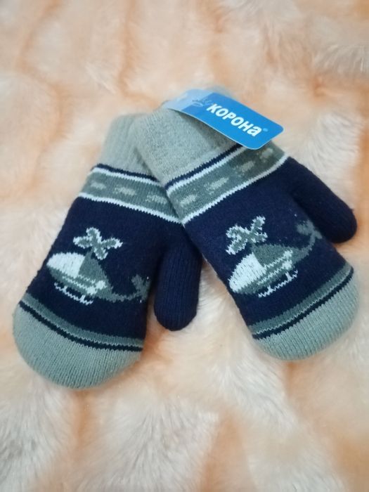 Рукавички зимові.