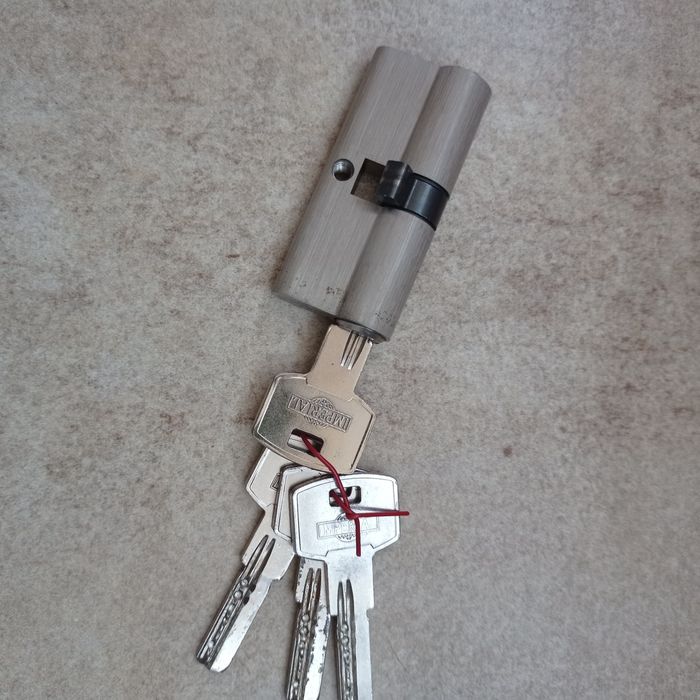 Цилиндр замка Imperial 70мм с лазерным ключом