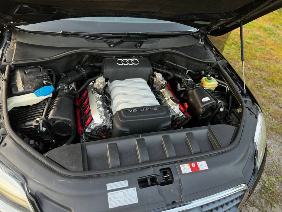 Ауді q7 в отличном состояние