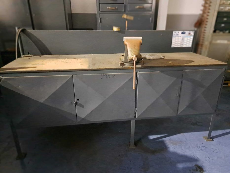 Bancada de trabalho com torno #G289