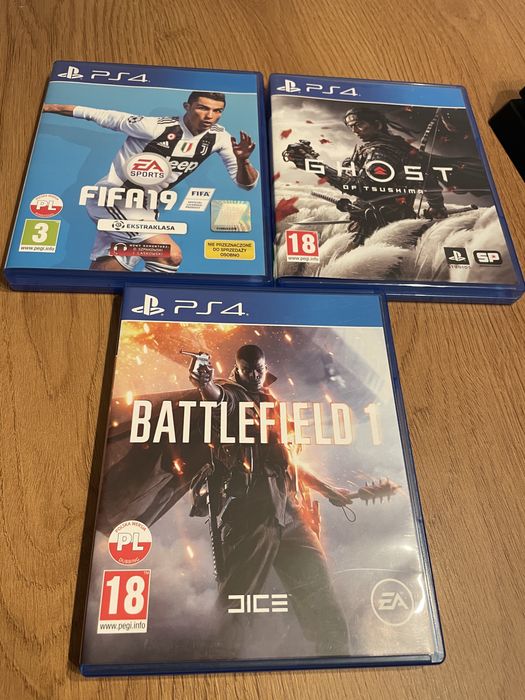 Playstation 4 PRO 1TB + 2pady + 3 gry