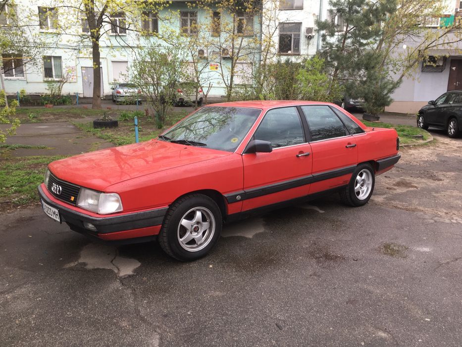 Audi 100 C3 CS (sport/comfort)