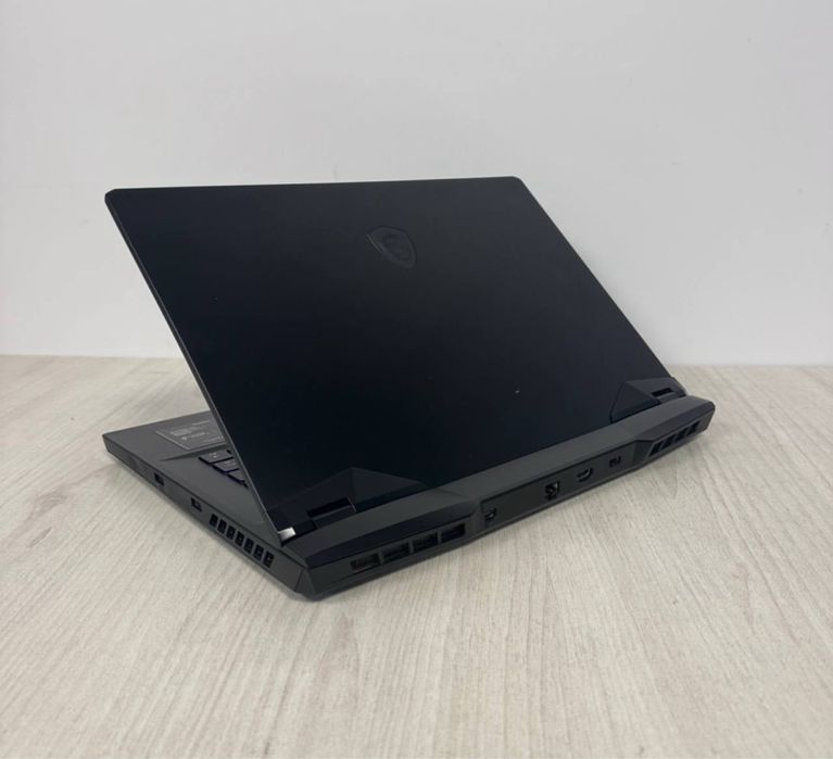 MSI GP66 Leopard 11UH 15.6 дюйма rtx 3080 состояние 10/10 торг