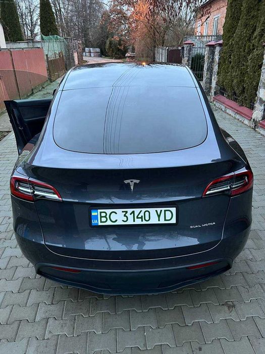 Tesla Model Y Long Range Dual Motor 82 kW