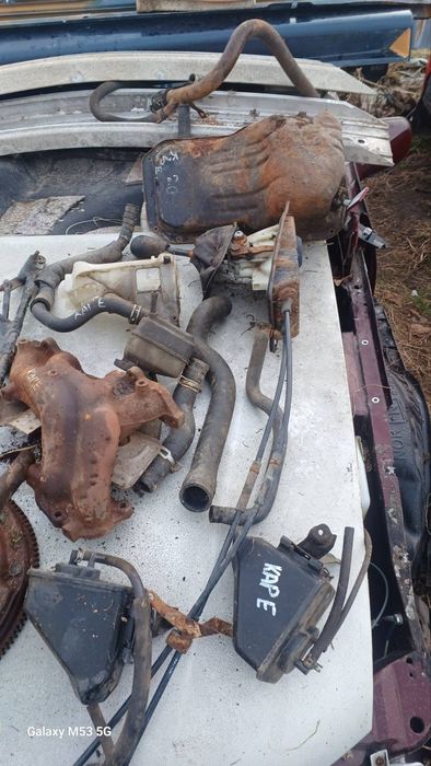 Балка тяга рычаг Тойота карина е TOYOTA CARINA E  CELICA