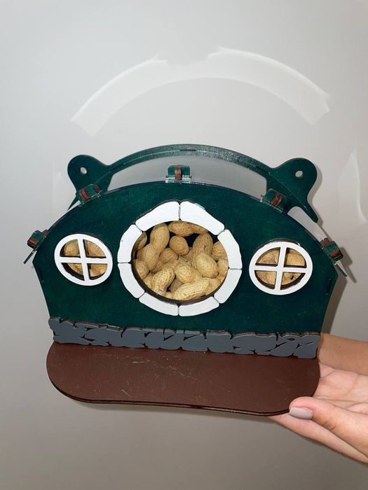 Годівниця для білки "Більбо"