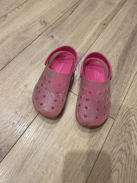 Босоніжки сандалі крокси Chicco