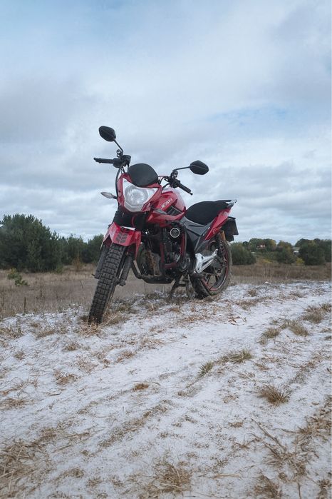 Мотоцикл Lifan CiryR 200