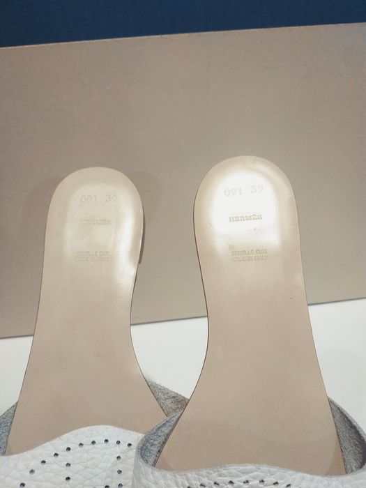 Шльопанці Hermes Evelyne р. 39