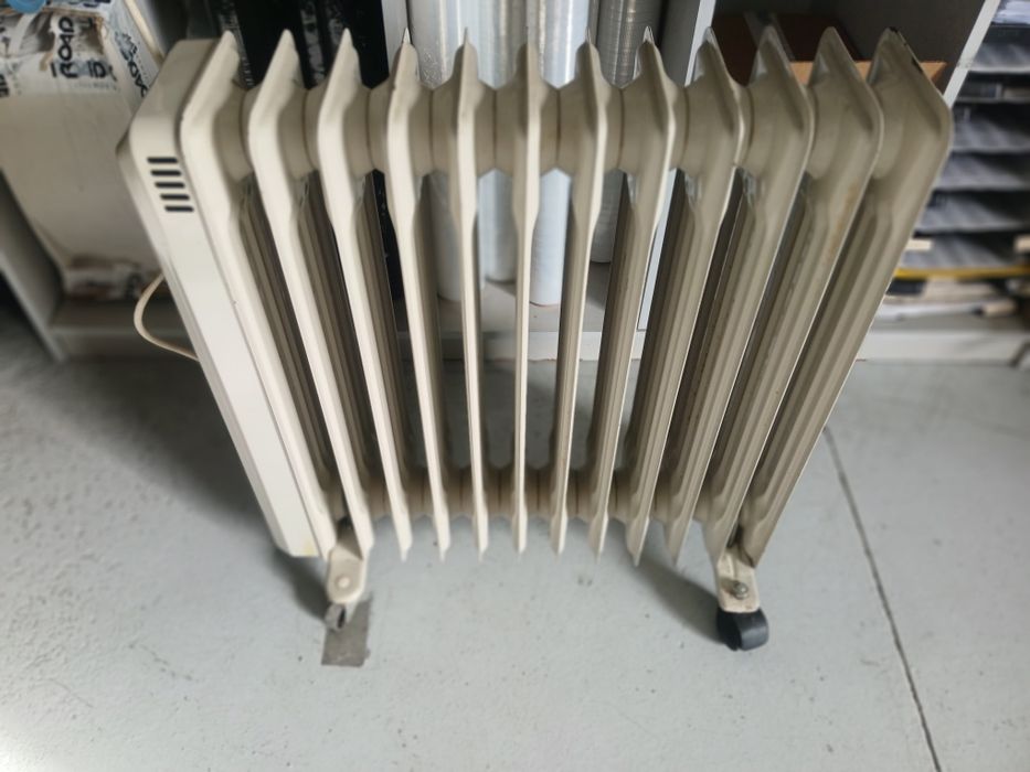 Mesinha com Porta Revistas/Jornais C/Oferta