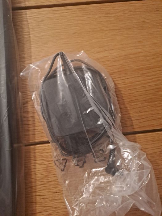 Nowy laptop Lenovo czarny