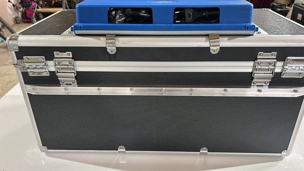 A втомобільний Холодильник 12v/ 220 v.холод/ темло