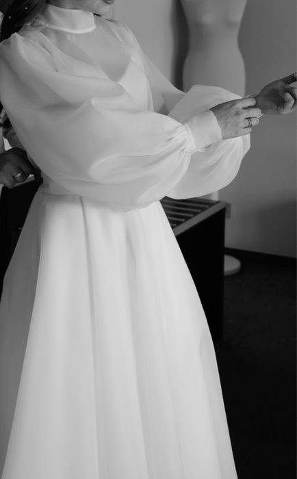 Свадебное платье S